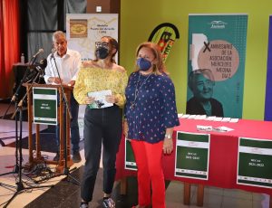 Entrega de Becas Asociación Mercedes Medina 2021 2021